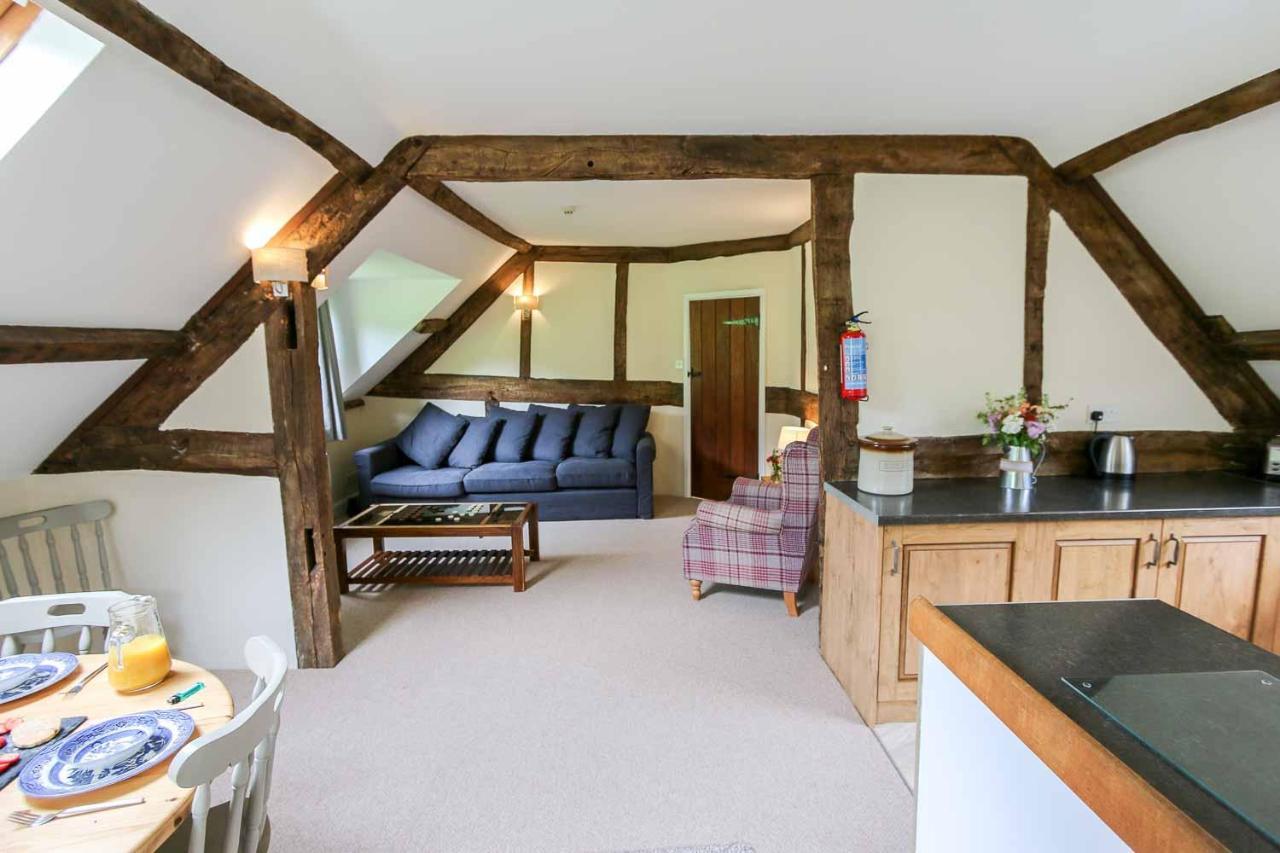 Lake Cottages At Cwm Chwefru Llanafan-fawr Экстерьер фото